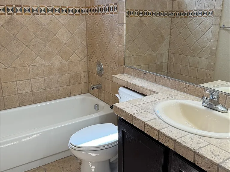 852 Celebration Dr — Photo 39