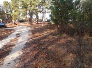 Dundee Farm Rd, Raeford, NC 28376