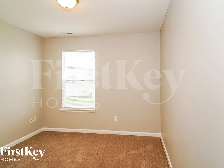 8123 Fisher Bend Dr — Photo 11
