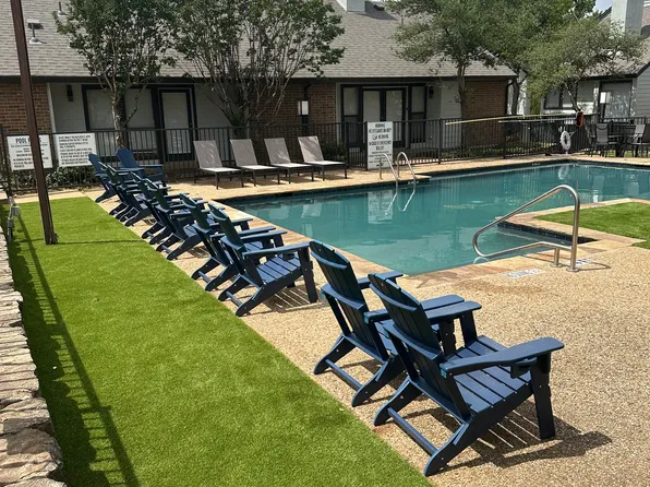 Woodbridge Townhomes