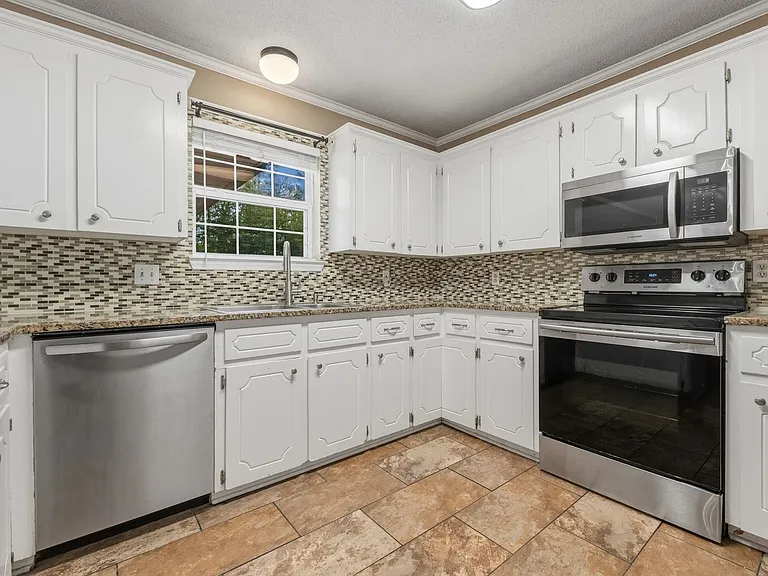 104 Quapaw Pl — Photo 13