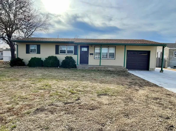 4909 Lakin Ave, Great Bend, KS 67530