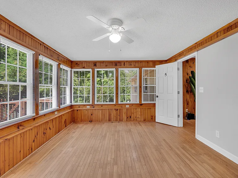 Marlwood Cir — Photo 4