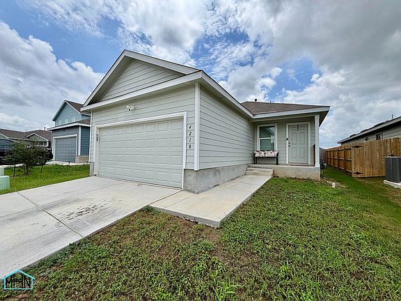 2nd image of 4218 Cataract Cir