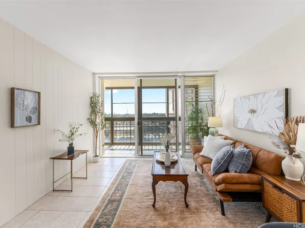 4300 Waialae Ave APT A501, Honolulu, HI 96816