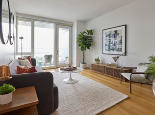625 W 57th St APT 761, New York, NY 10019
