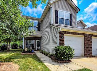 3981 Fountain Village Cir, High Point, NC 27265