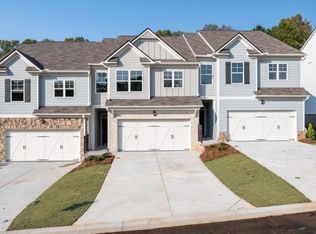 6718 Corryton St, Flowery Branch, GA 30542