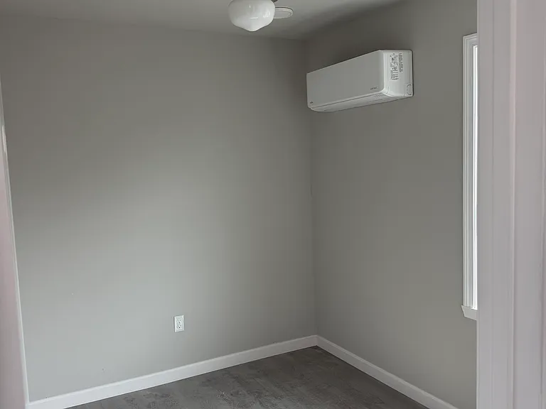 21 Isham St #101 — Photo 7
