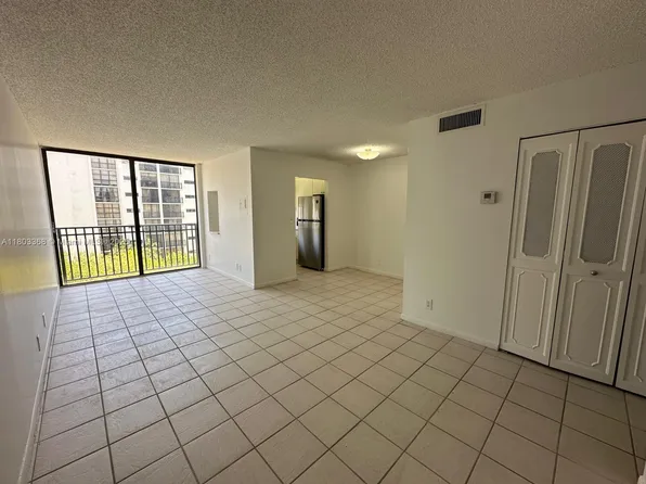 16919 N Bay Rd APT 617, Sunny Isles Beach, FL 33160
