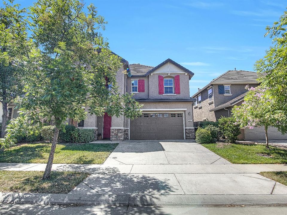 1st image of 2541 Kinsella Way