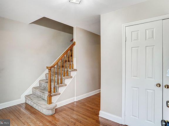 5th image of 10848 Burr Oak Way