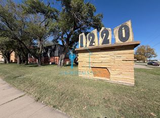 1220 E Broadway, Newton, KS 67114