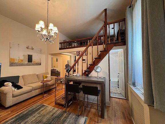 5th image of 38 W 69th St APT 2C