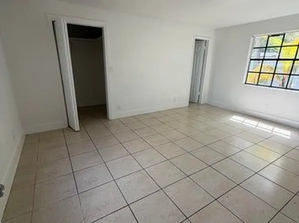 3411 NW 9th Ct, Fort Lauderdale, FL 33311