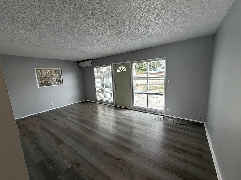2221 Faust Ave — Photo 9