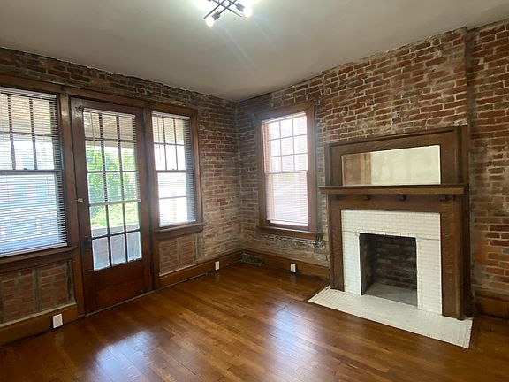 3rd image of 236 Buttles Ave