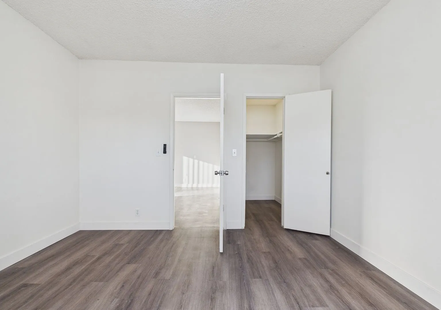 Cedar Court Apartments — Photo 4