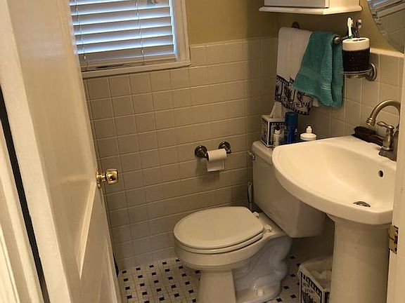 3rd image of 6617 E Wakefield Dr APT B2