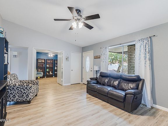 5th image of 5515 W SUNNYSIDE Drive