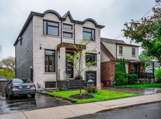 1A Roblin Ave, Toronto, ON M4C 3P7