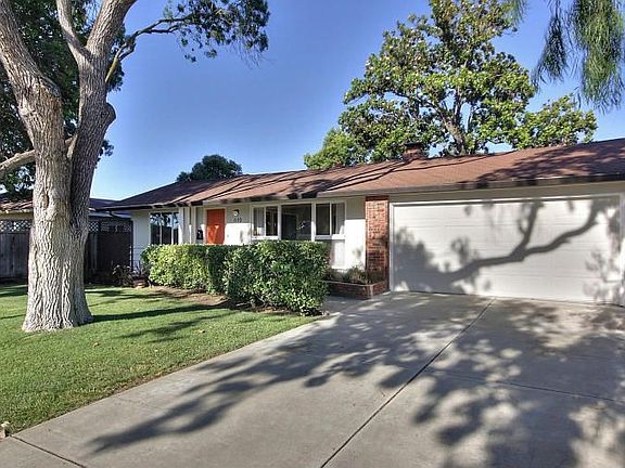 2nd image of 610 Bundy Ave