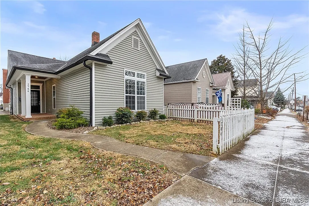 Building Photo - 1744 Ekin Ave