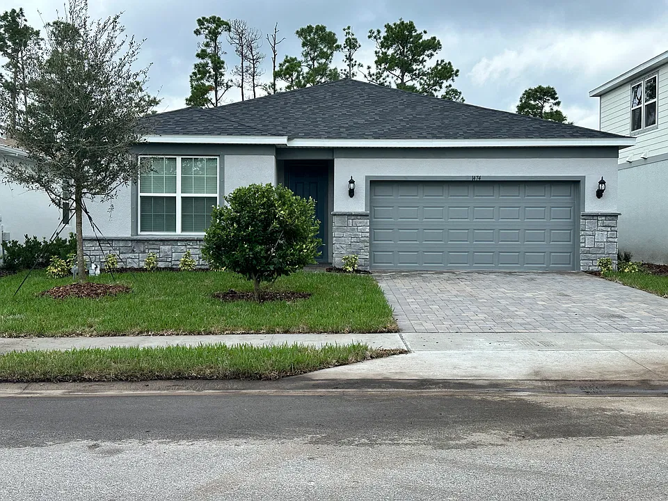 1474 Ridge Tree Dr