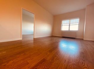 153-05 76th Rd #902, Flushing, NY 11367