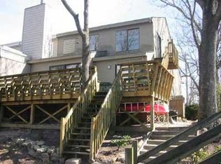 402 Maryland Ct, Virginia Beach, VA 23451