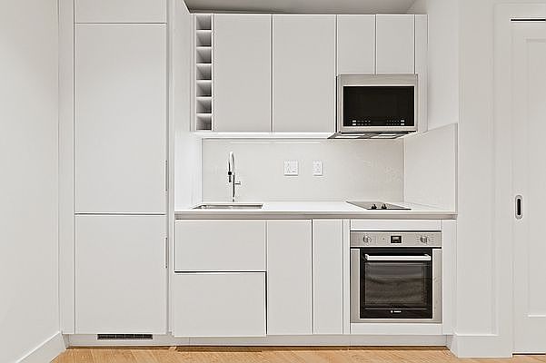 1st image of 379 Washington Ave APT 3E1