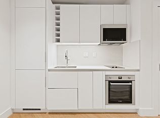 379 Washington Ave APT 3E1, Brooklyn, NY 11238