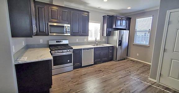 3rd image of 100 Woodlawn Ave Spc 73