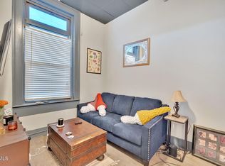 30 6th St #8, Bristol, TN 37620