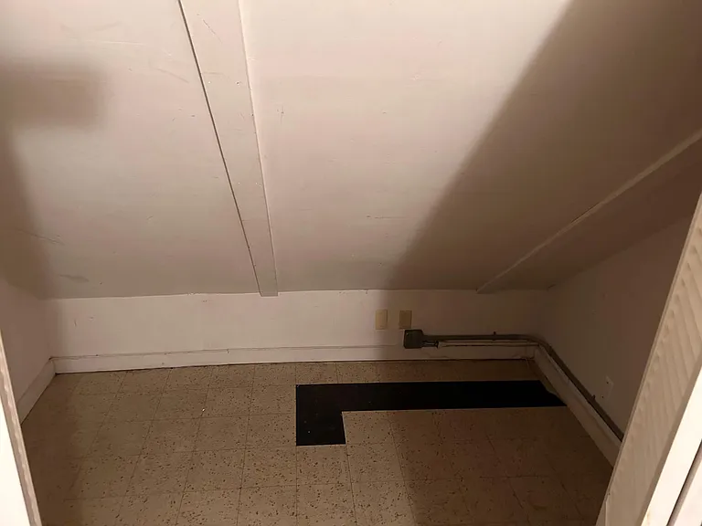 140 Highland Ave #10 — Photo 9