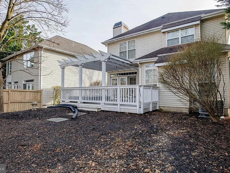 9810 Bolton Village Ct — Photo 26
