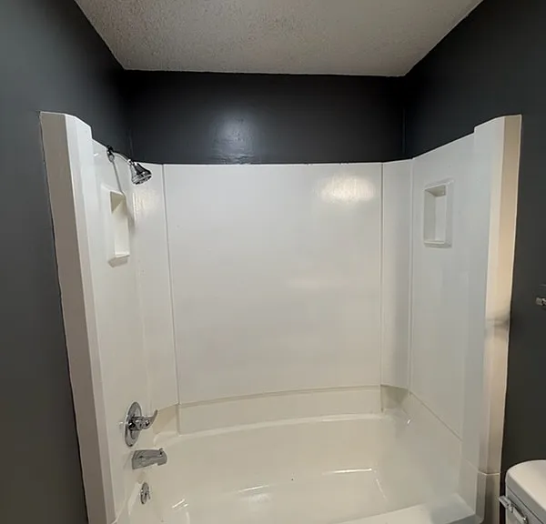 1014 Sylvan St #12 — Photo 1