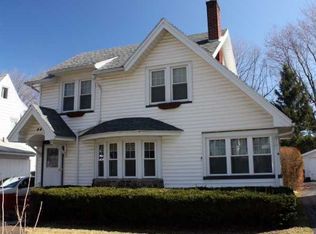 44 Stewart Dr, Gates, NY 14624