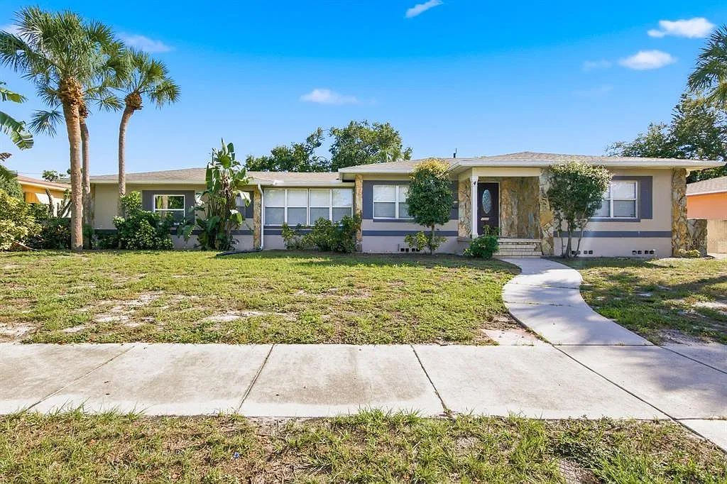 4 bed, 3.0 bath, 1911 sqft, $3,400 — Photo 1