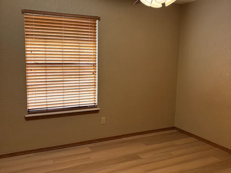 1112 SW 132nd Pl — Photo 22