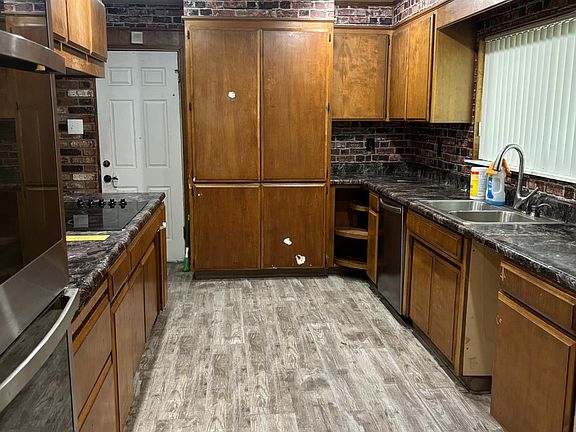 2nd image of 7080 Dolan Way