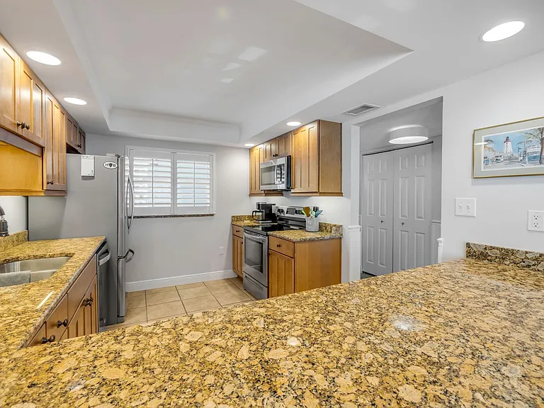 315 N Causeway C304 — Photo 7