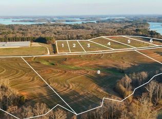 4 Dobbins Rd, Townville, SC 29689