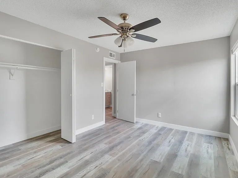 260 W 8th Ave #123 — Photo 27