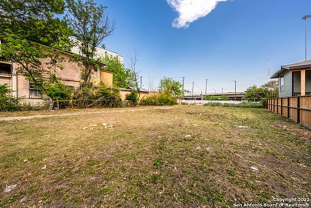 810 E Euclid Ave — Photo 27
