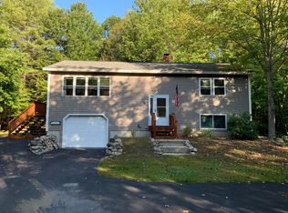 70 Scotts Dr, Buxton, ME 04093