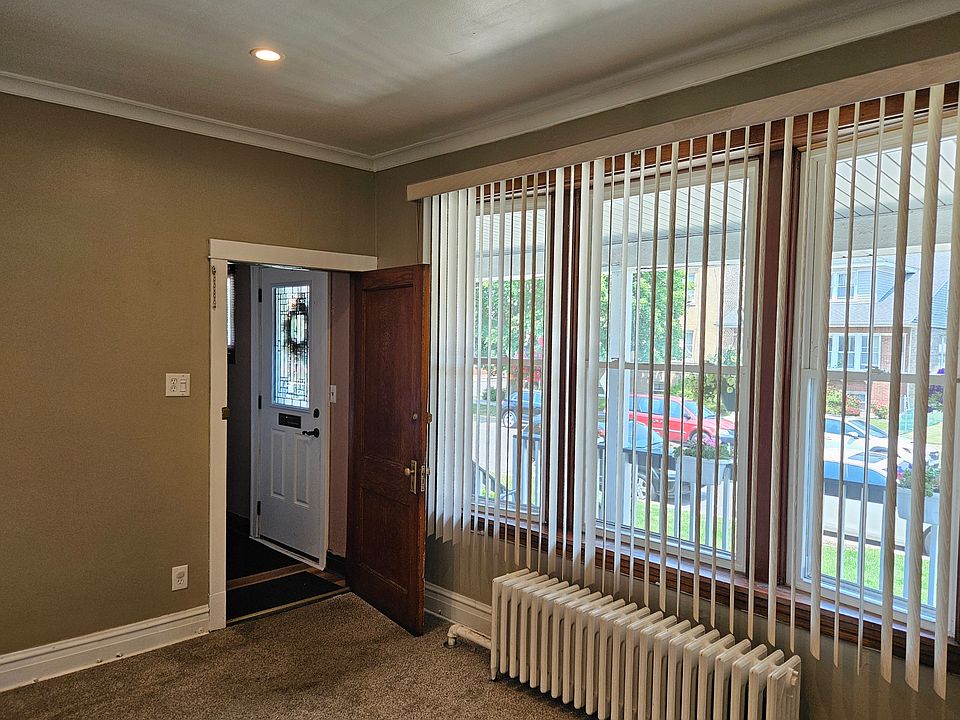Living room.