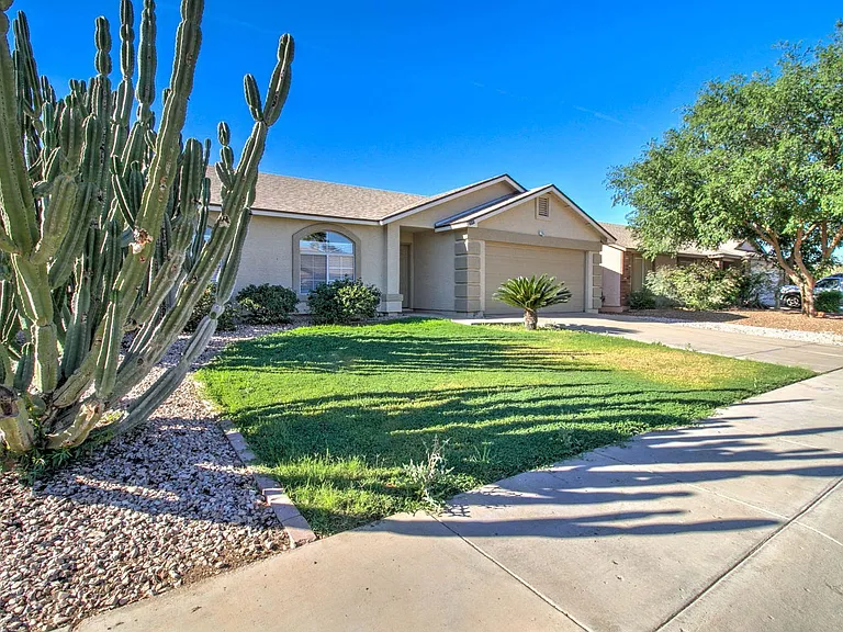 2049 E San Tan Ct — Photo 15