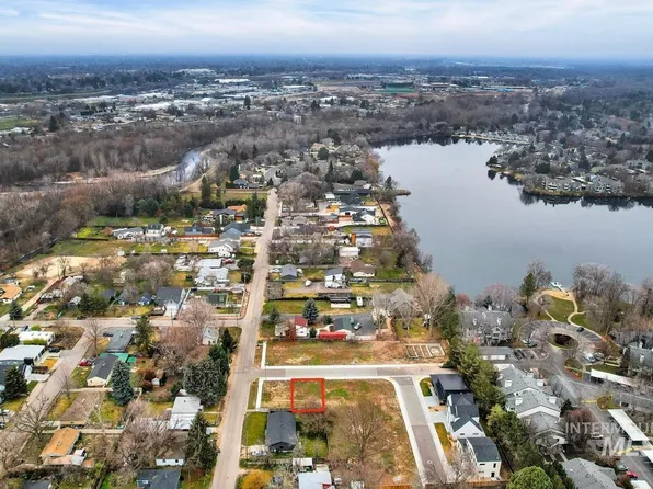 3018 N Water Run Ln, Boise, ID 83703