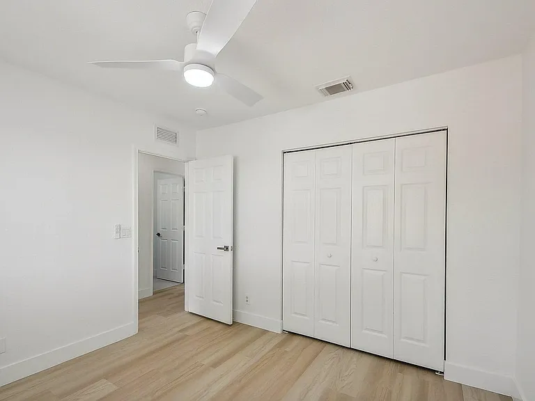 6224 Reynolds St — Photo 4